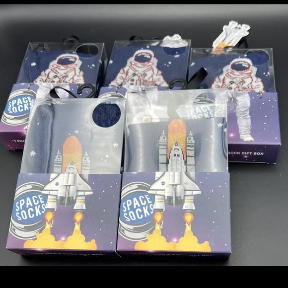 The Orrsum Sock Co. Astronaut Theme Men's Fun Novelty Crew Socks set of 5 - Picture 1 of 5